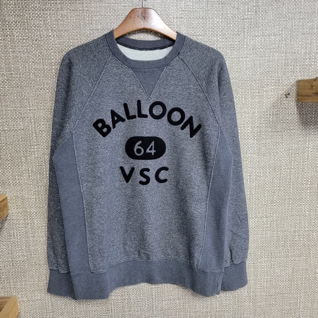 S 95사이즈 비바스튜디오 맨투맨 