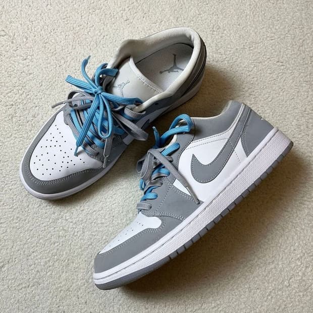 에어 조던 1 로우 화이트 울프 그레이 A1832