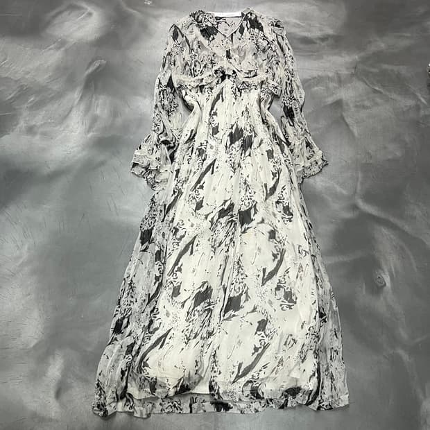  이로 패턴 쉬픈 원피스 y15872