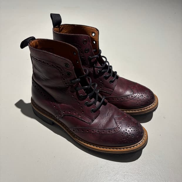 지안카를로 모렐리 버건디 브로그 윙팁 부츠 