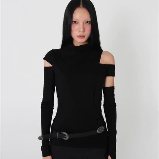 시오서울 sio seoul 카울 넥 워머 롱 슬리브 (블랙) 