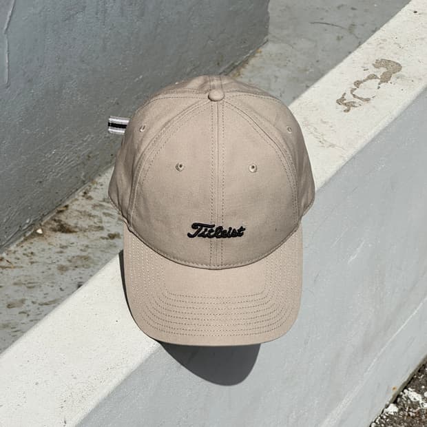 [F] 타이틀리스트 로고 골프 베이지 볼캡 모자