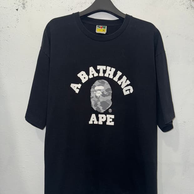 BAPE 베이프 블랙 반팔티셔츠
