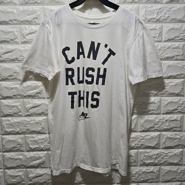 나이키 반팔티 S