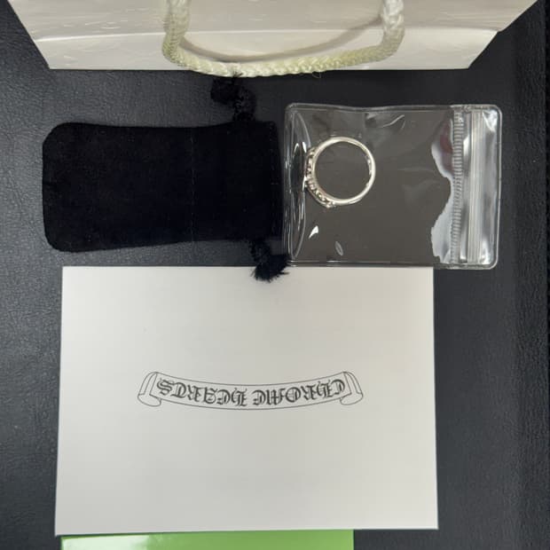 크롬하츠 베이비 클래식 플로랄 크로스링 11호