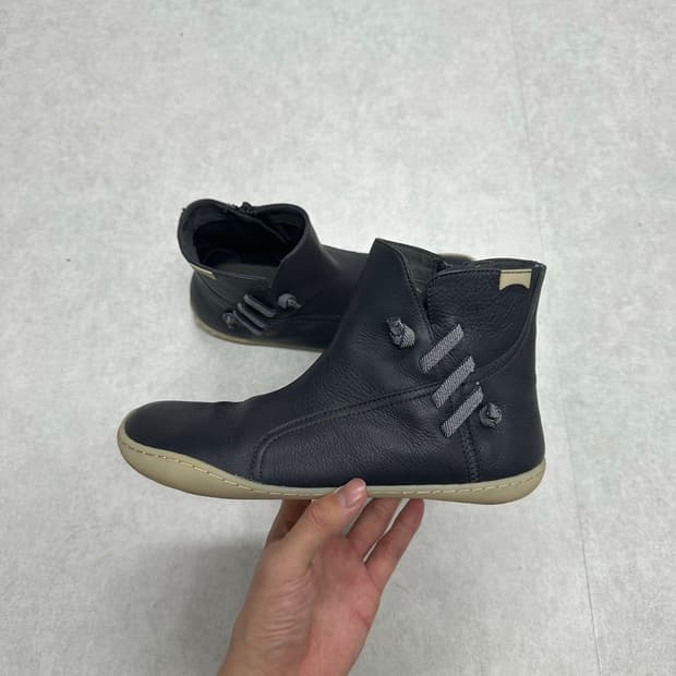 Camper 캠퍼 페우