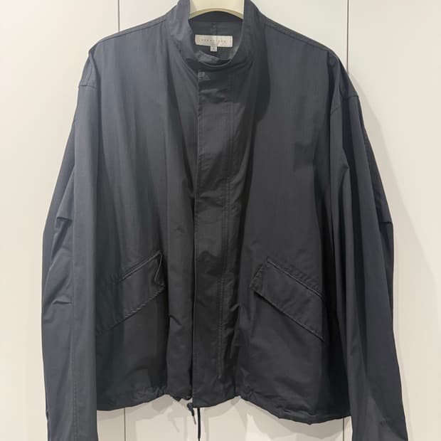 브라운야드 에센셜 숏 자켓 퍼텍스 