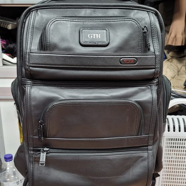 투미 가죽백팩가방 [가로:37 세로:42 폭:14]