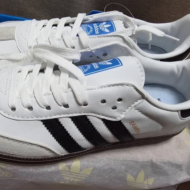 아디다스 삼바 OG 화이트 블랙 스니커즈