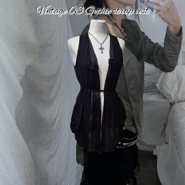 Vintage 03 Gothic strap vest