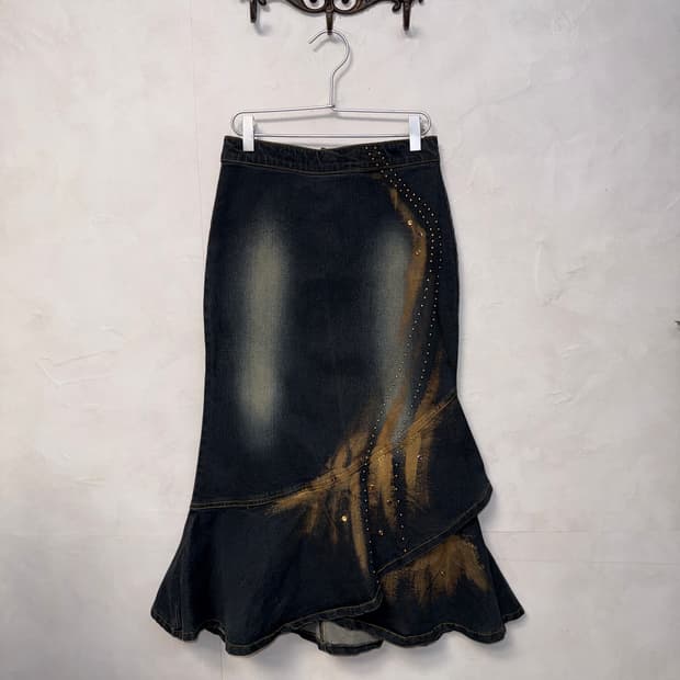 Washing denim gold painted stud cubic sk