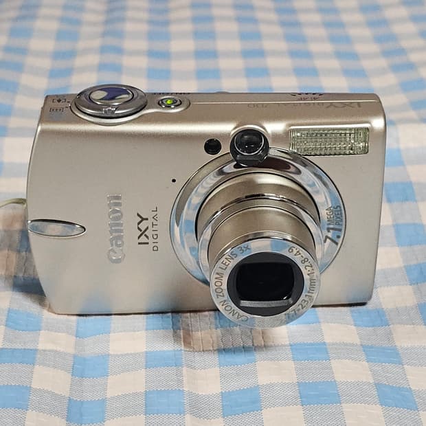 캐논 익시700(IXY DIGITAL 700) 디지털카메라