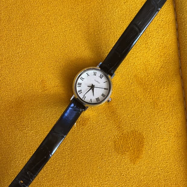 로이드 블랙 가죽 시계[단종제품]