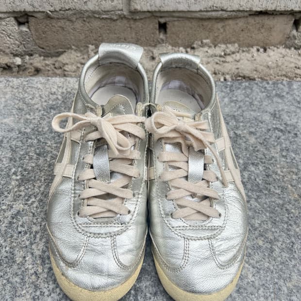 오니츠카타이거 멕시코 실버 235