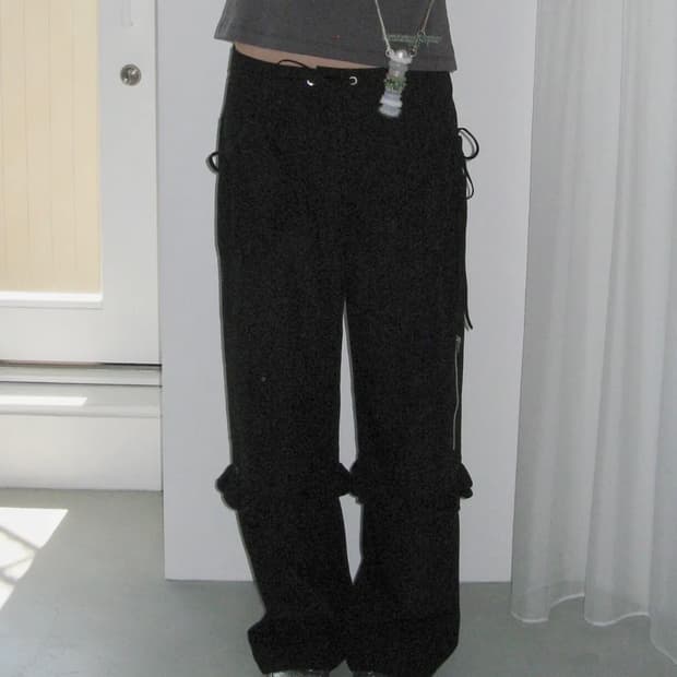 타입서비스 Ruffled Eyelet Pants [Black]
