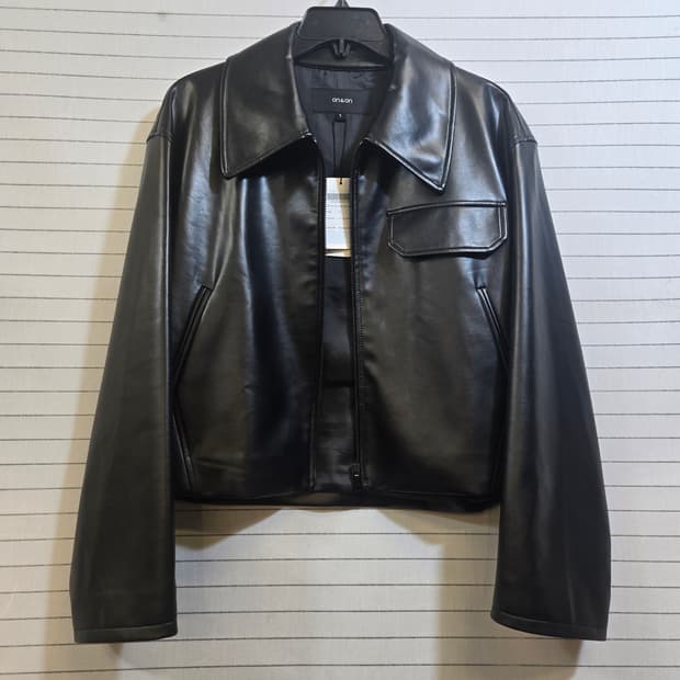 온앤온 블랙 레더 크롭 자켓