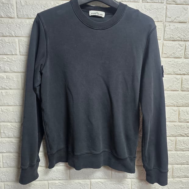 스톤아일랜드 맨투맨 남성 s . 95