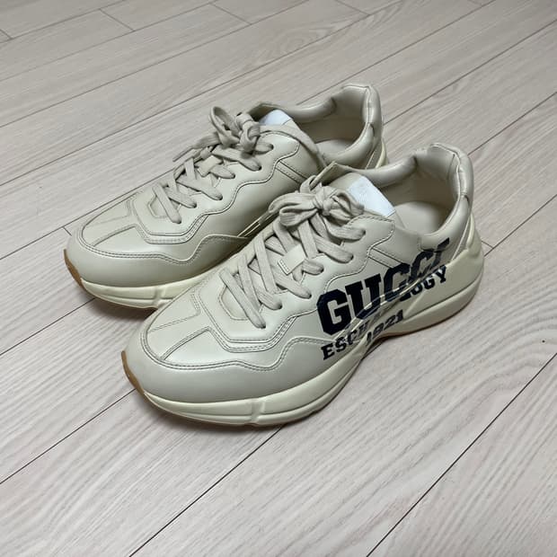 구찌 롸이톤 25 스니커즈 