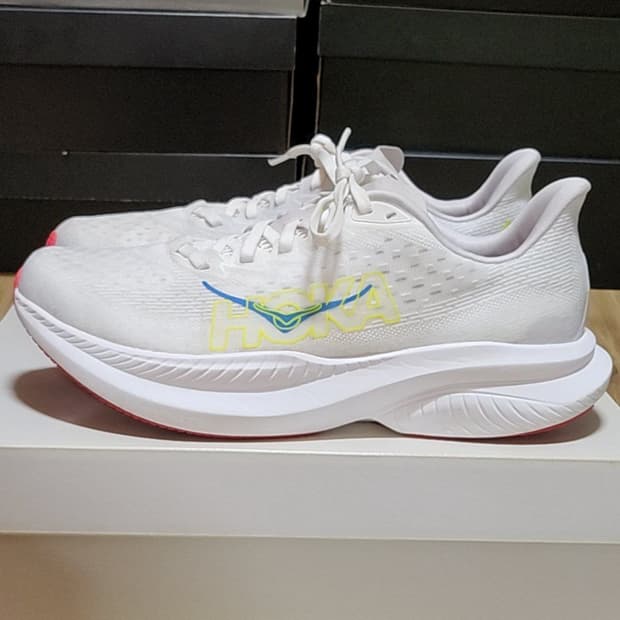 호카 270 마하6 화이트 님버스 클라우드