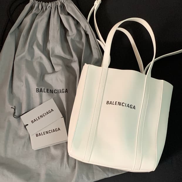 발렌시아가 에브리데이 토트백 화이트 xxs