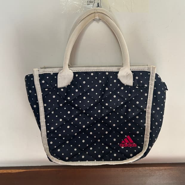 아디다스 땡땡이 가방
