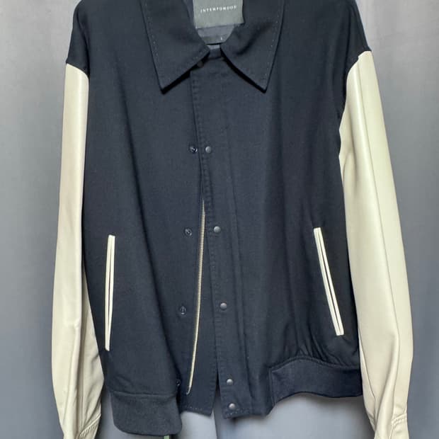 인템포무드 러닝 스티치 스타디움 점퍼_네이비