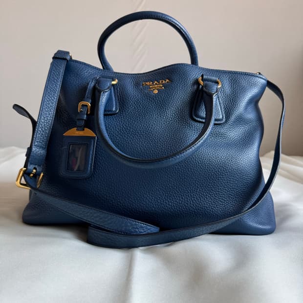 프라다 비텔로 다이노 레더 토트백