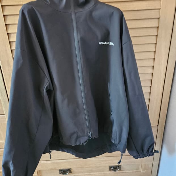 노매뉴얼 바람막이