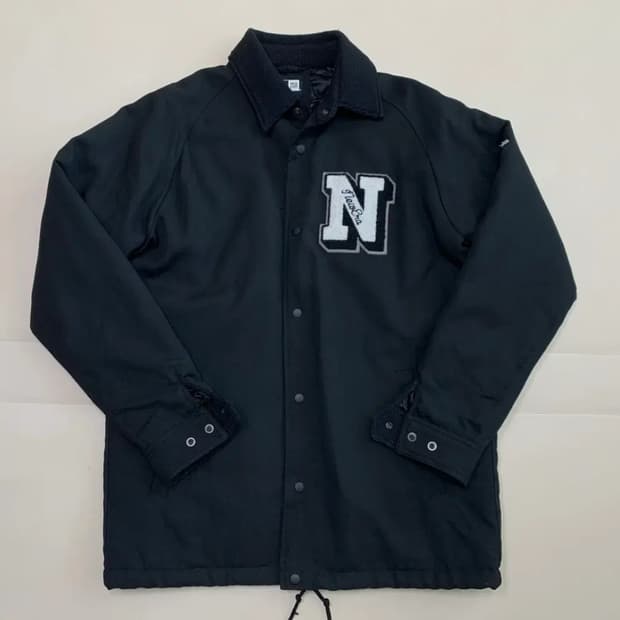 뉴에라(New Era)의 블랙 울 바시티/코치 재킷 XL