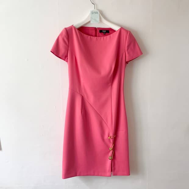 VERSUS 베르사체 핑크 슬림 핏 원피스