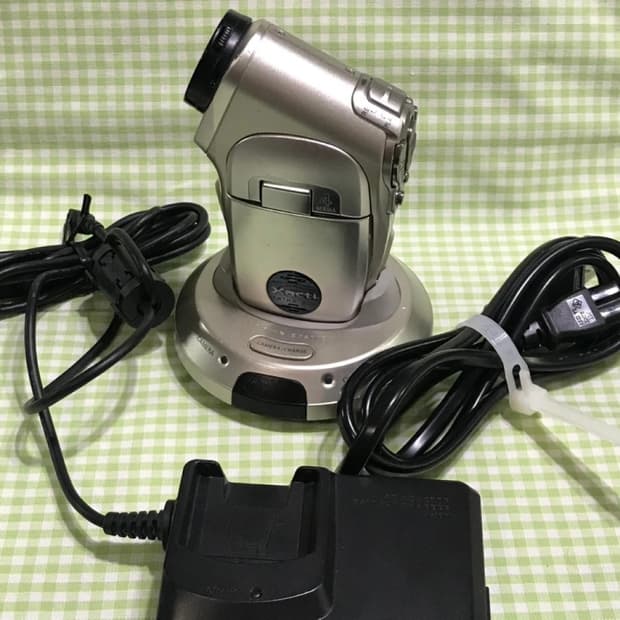 산요작티 c4 (거치대 충전기 포함) 작례 o