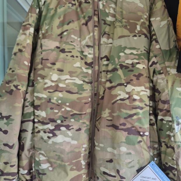 새상품) 아크테릭스 멀티캠 Lt 논후디 2.1 