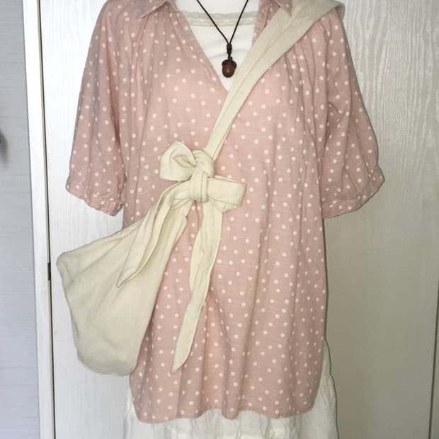 Pink dot lace blouse