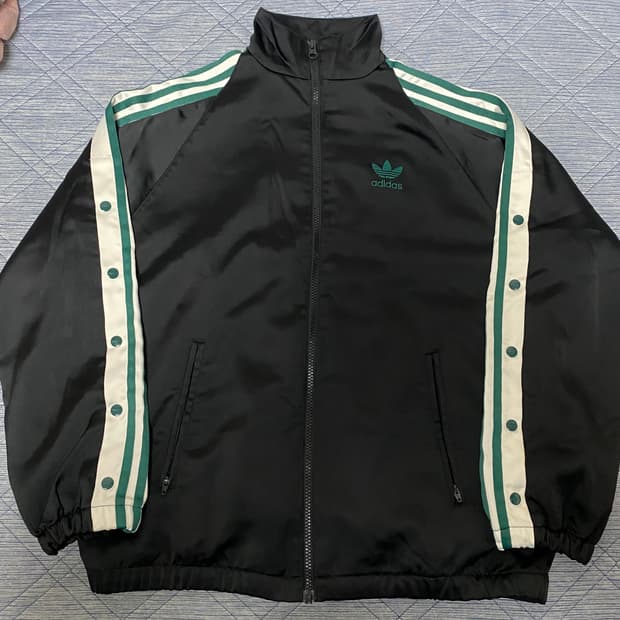 아디다스 새틴 트랙탑 XS