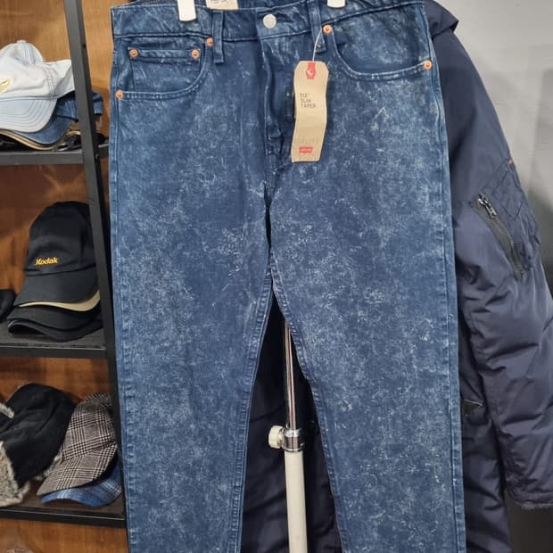리바이스512 페인팅 청바지 32(허리단면41) 기장104 새거입니다