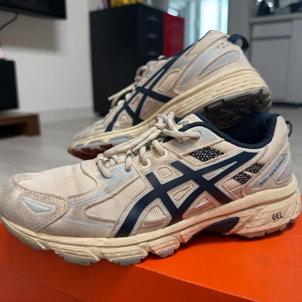 [250] 아식스(W) 1203A239 젤 벤쳐 6 SPS