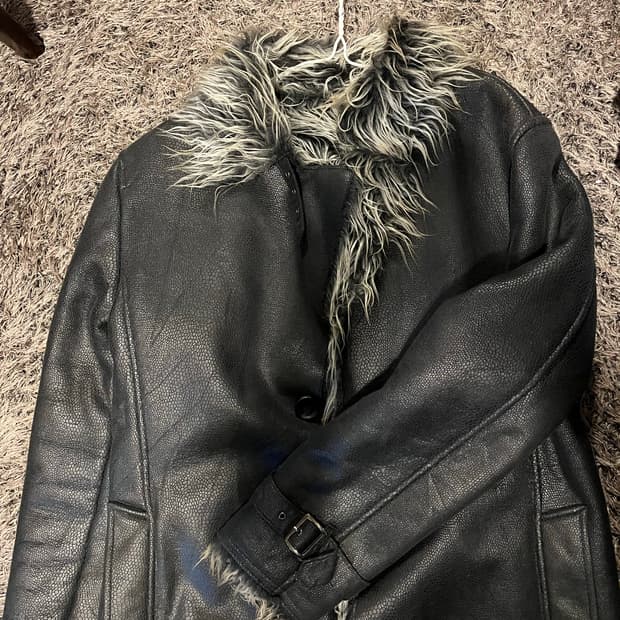 Semantic design fur coat