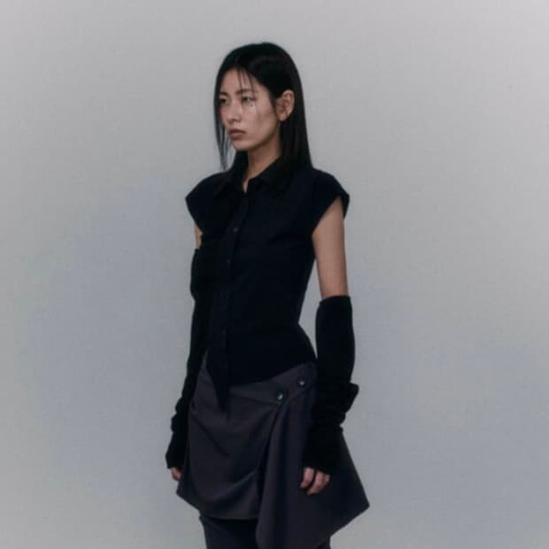 오호스 OJOS 캡슬리브 워머 셔츠 블랙