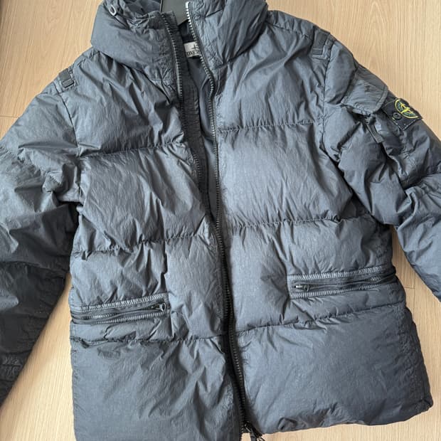 스톤아일랜드 크링클랩스 패딩