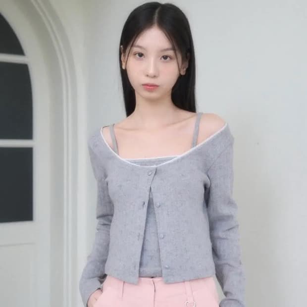 어윗 ROSY PUNCHING CARDIGAN & SLEEVELESS-