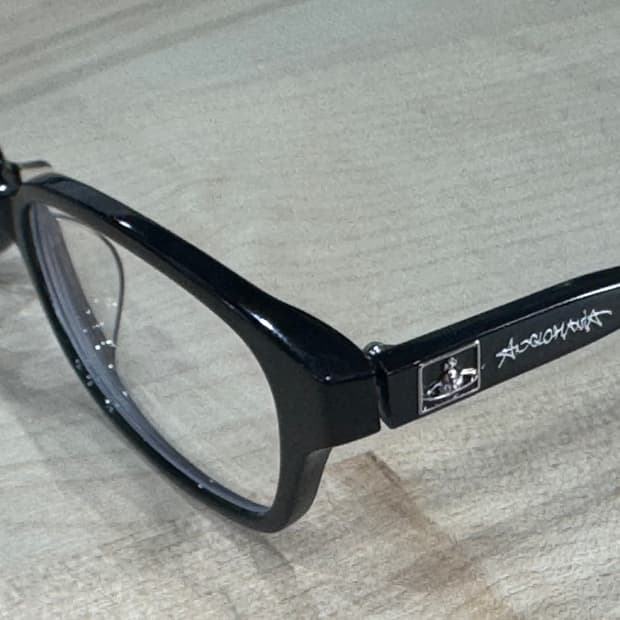 비비안웨스트우드 뿔테 안경