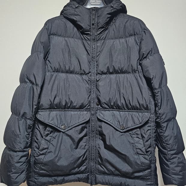 스톤아일랜드 크링클랩스 다운 패딩 24FW


