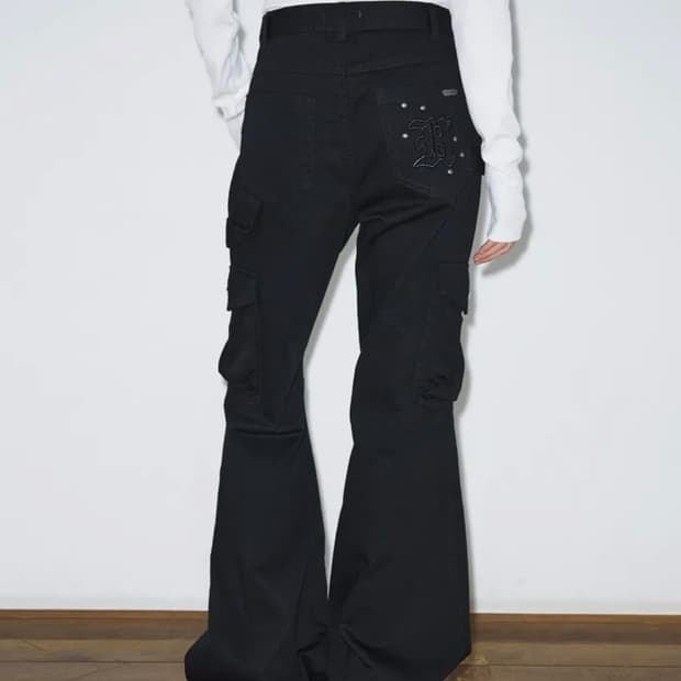 교환/판매) 헬레네파리스 피그먼트 스터드 부츠컷 팬츠 [블랙] M