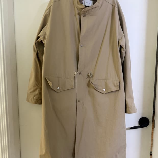 베이지 롱 야상 점퍼 os