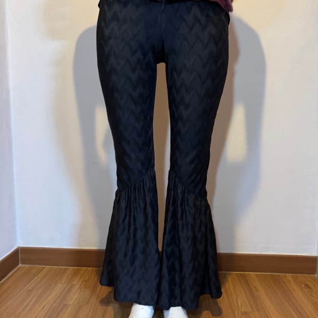 미스치프 부츠컷 팬츠