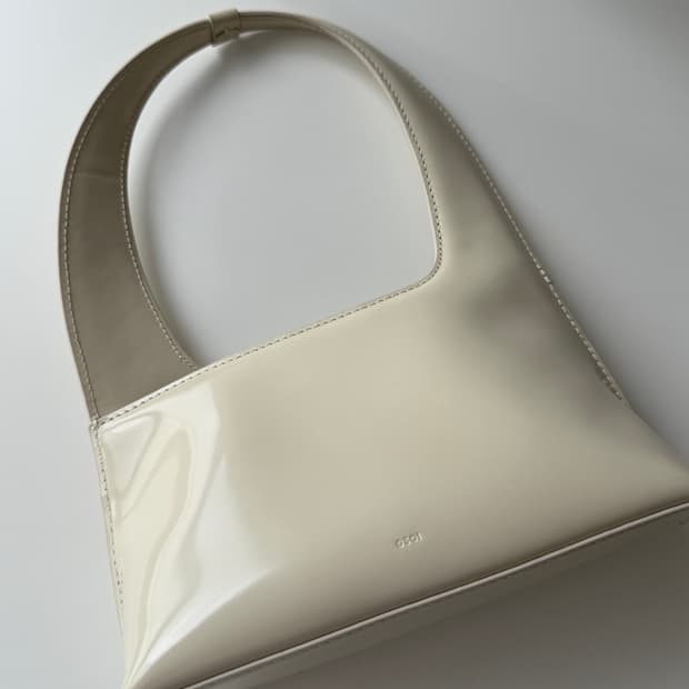 오소이 브릿지 백 미니 화이트