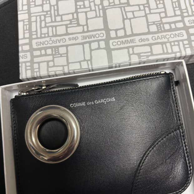 꼼데가르송 아일렛지갑