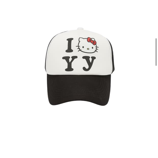 [무료배송 / 크림에서_158,000] 오픈 Yy x 헬로 키티 트러커캡