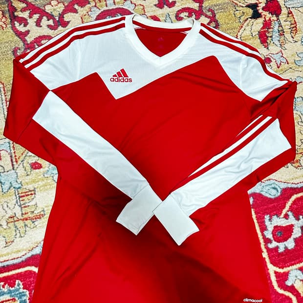 아디다스 트레이닝 긴팔 티셔츠 레드