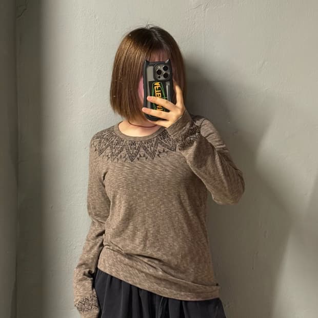 pattern detail long sleeve